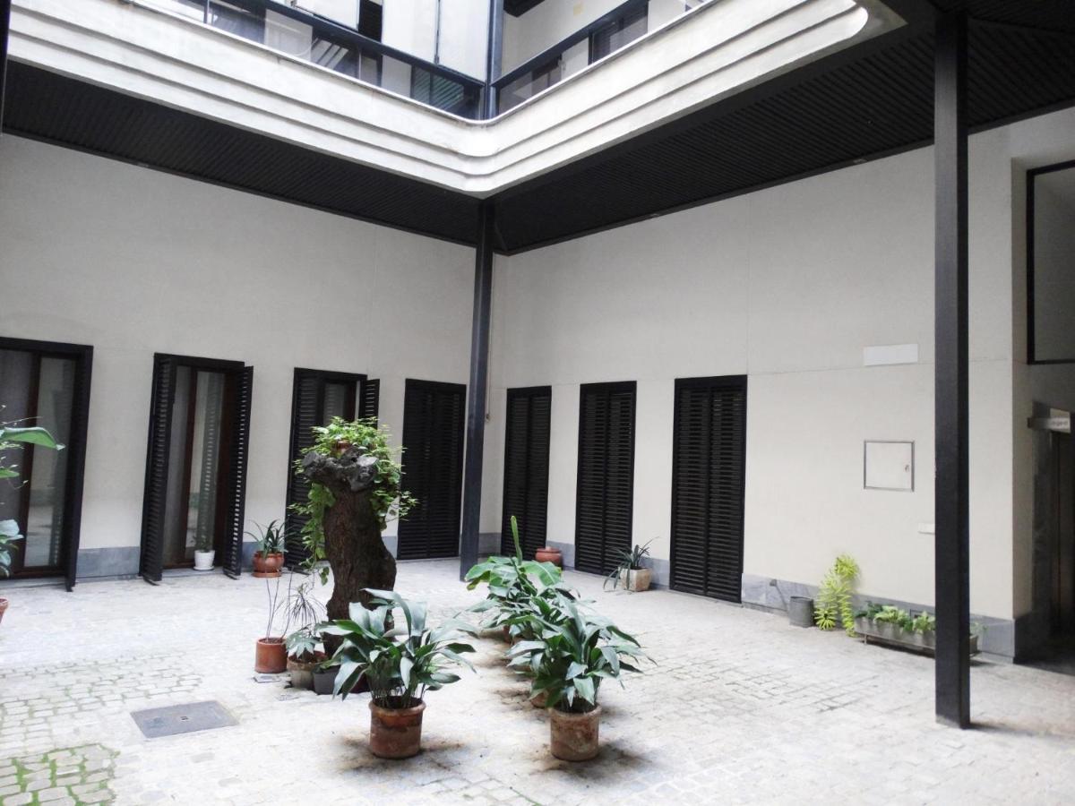 סביליה Ry Aparcamiento Incluido Junto A Catedral Ideal Parejas מראה חיצוני תמונה