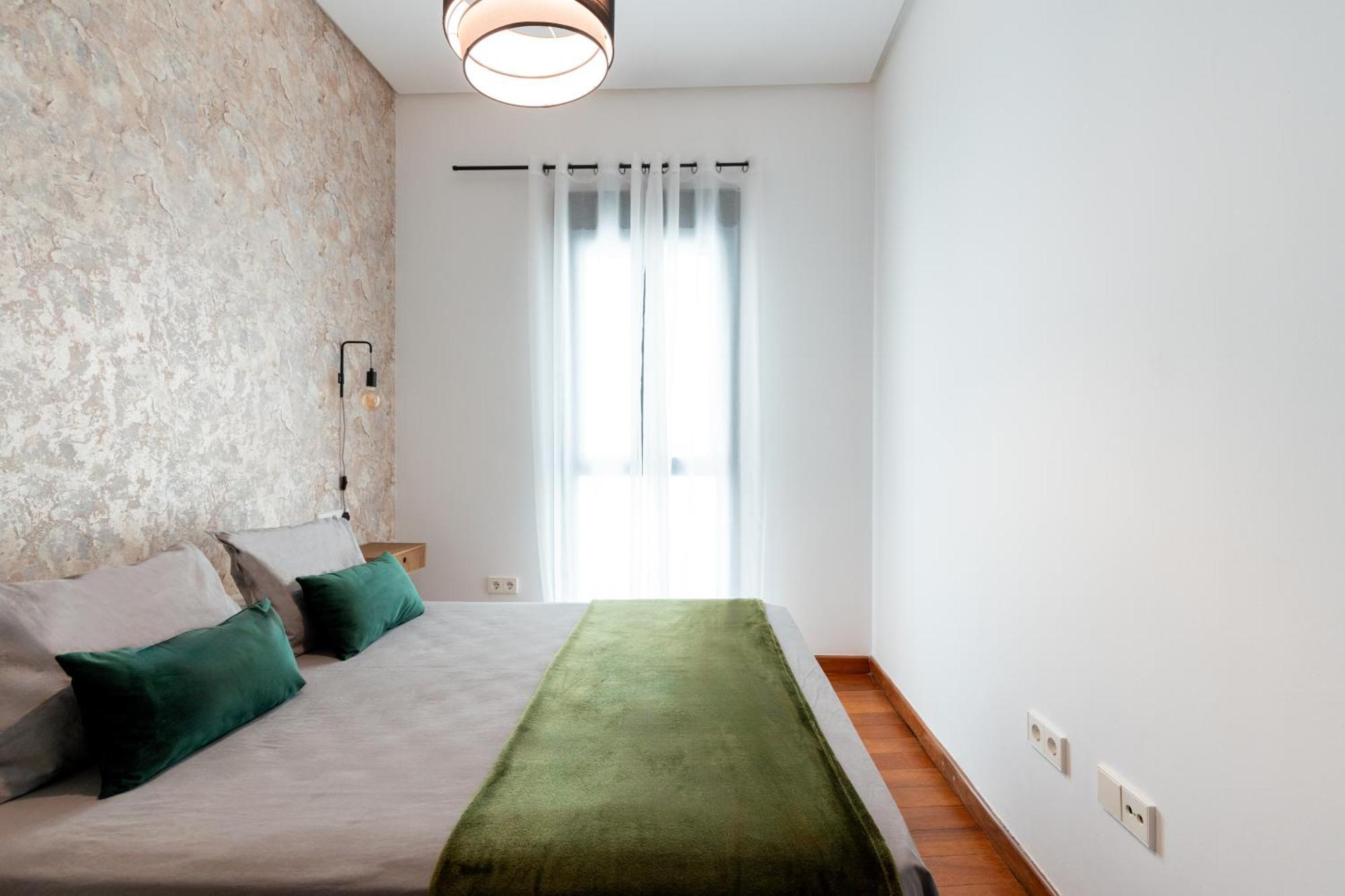סביליה Ry Aparcamiento Incluido Junto A Catedral Ideal Parejas מראה חיצוני תמונה